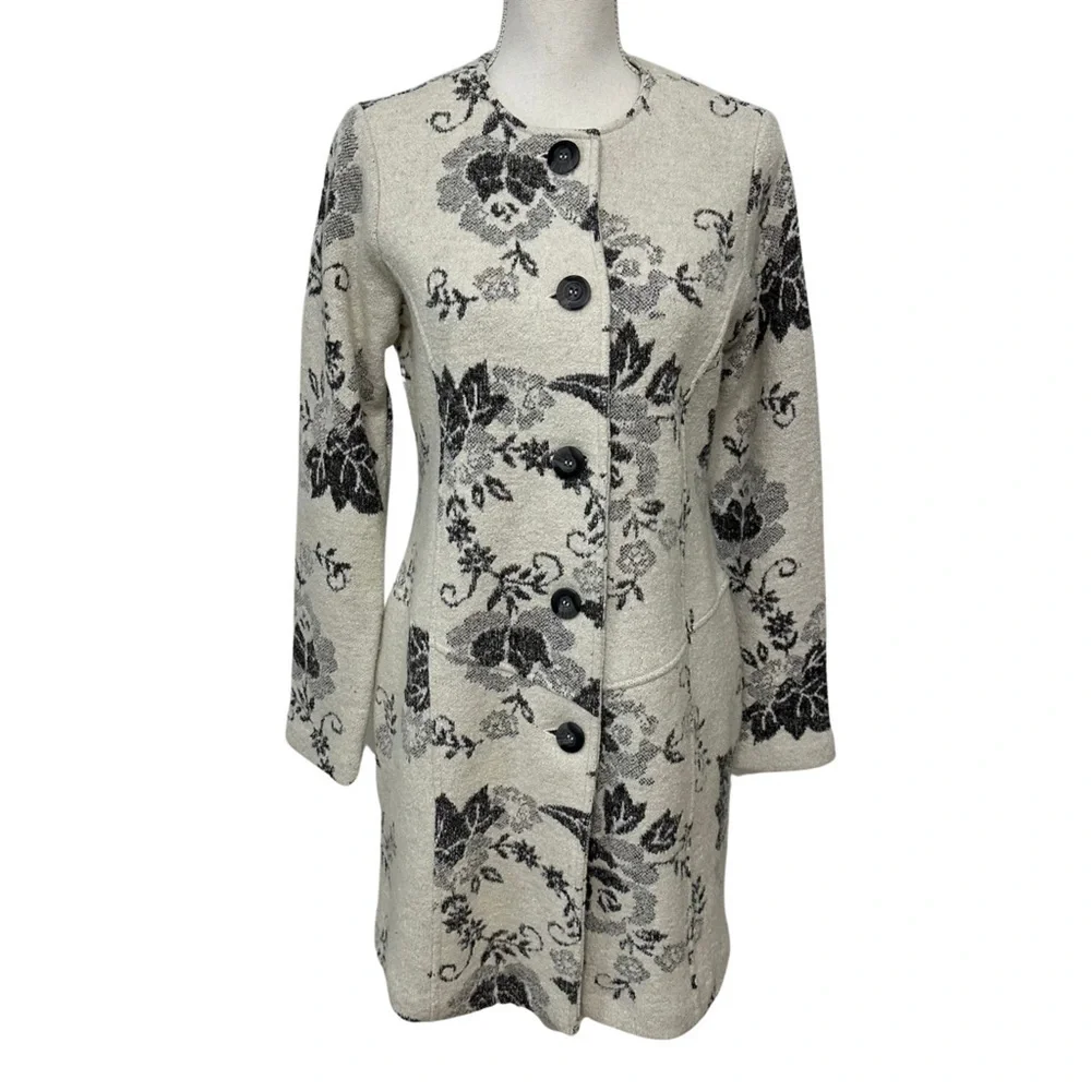 Anthropologie Lucy & Laurel Floral Wool Blend Coat Cream Grey Size Small EUC